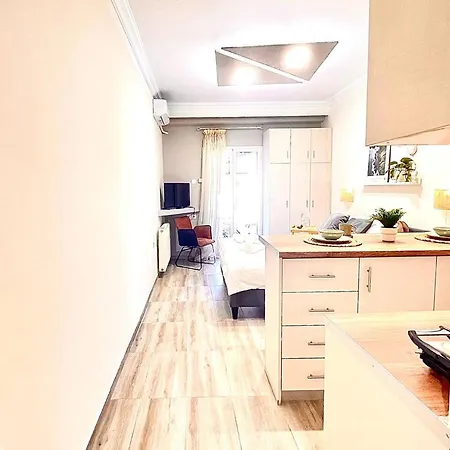 Cozy Condo In Thessaloniki Exterior foto